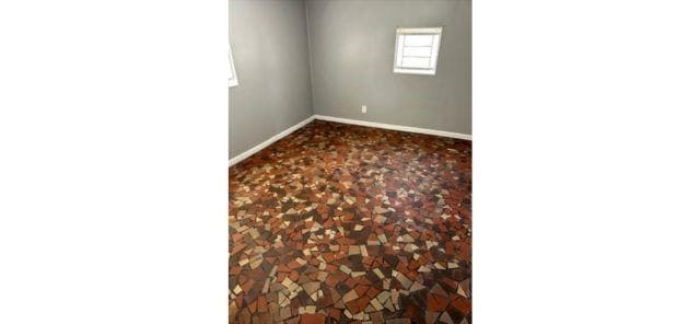 Building Photo - 513 Center St