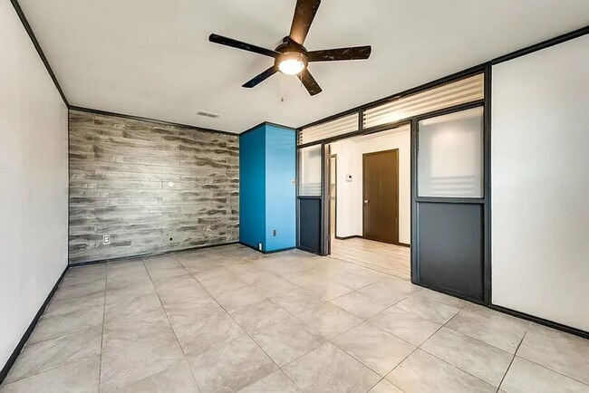 Building Photo - 1601 Megan Creek Dr