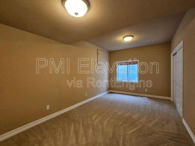 Building Photo - 16448 E Orchard Pl