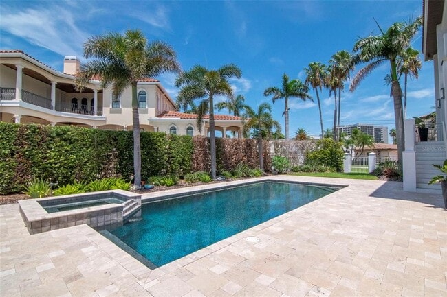 Building Photo - 3340 Hibiscus Dr W