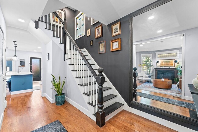 Building Photo - 76 Condict St