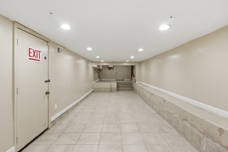 Building Photo - 1101 S Carey St