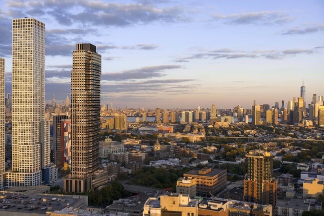 Building Photo - 505 Summit