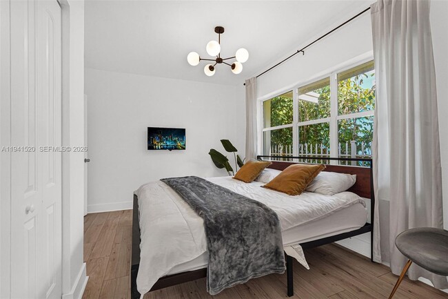 Building Photo - 37 NW 47th St