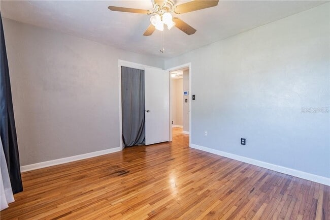 Building Photo - 5418 Riverhills Dr