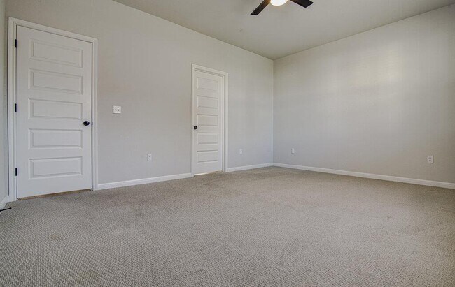 Building Photo - 6603 Smarty Jones Ln