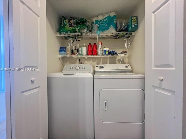 Building Photo - 10935 Neptune Dr