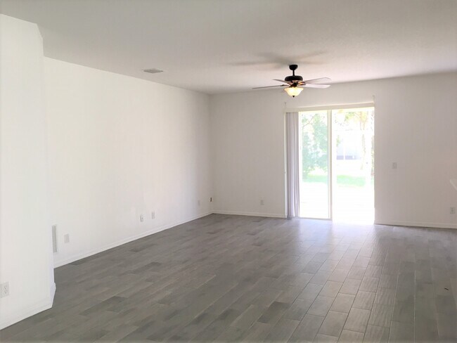 Building Photo - 5656 Indigo Crossing Dr