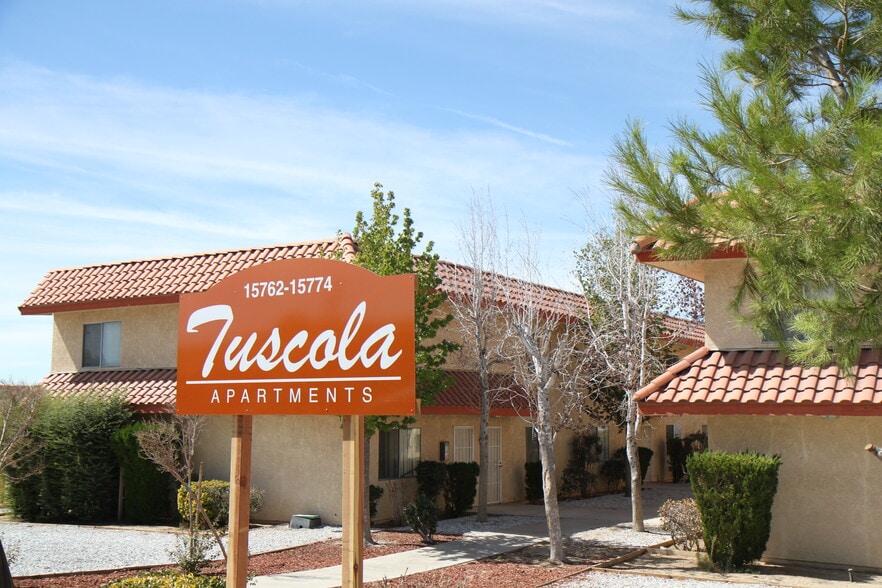 Tuscola Apartments 15762 Tuscola Rd Apple Valley CA 92307 Apartment