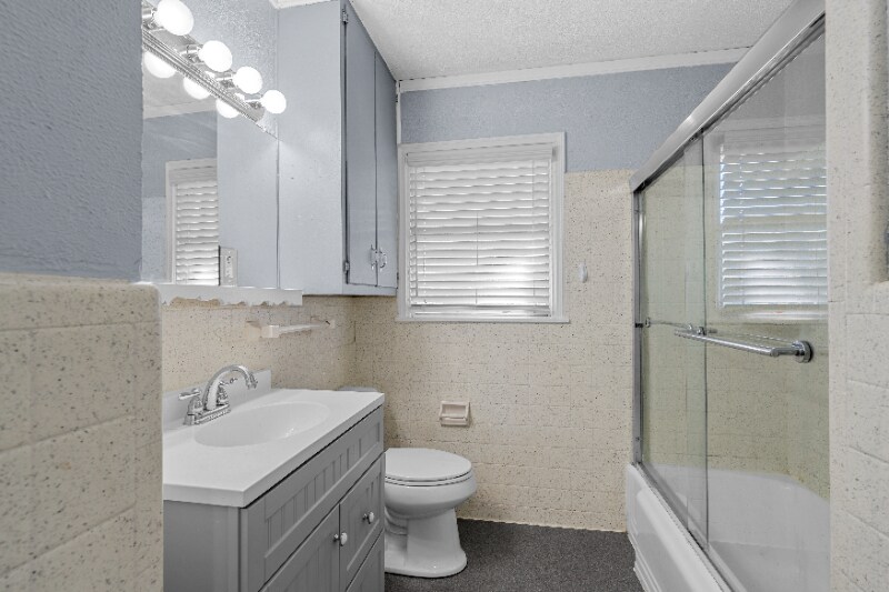 Building Photo - 1401 Springdale St