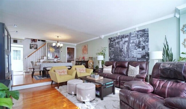 Building Photo - 21 Amador St