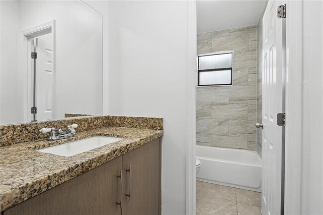Building Photo - 9150 NW 38th Dr