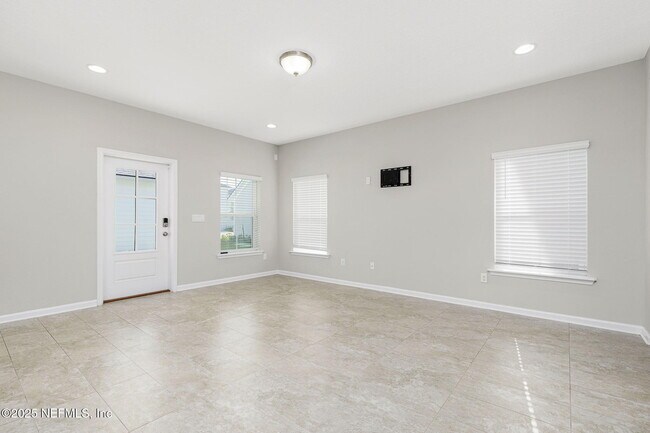 Building Photo - 299 Clarys Run