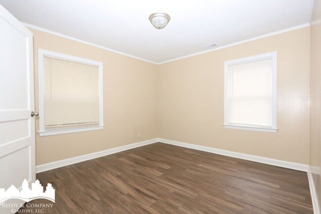 Building Photo - 965 Dillworth St