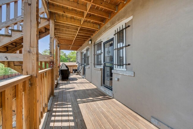 Building Photo - 4143 S Michigan Ave