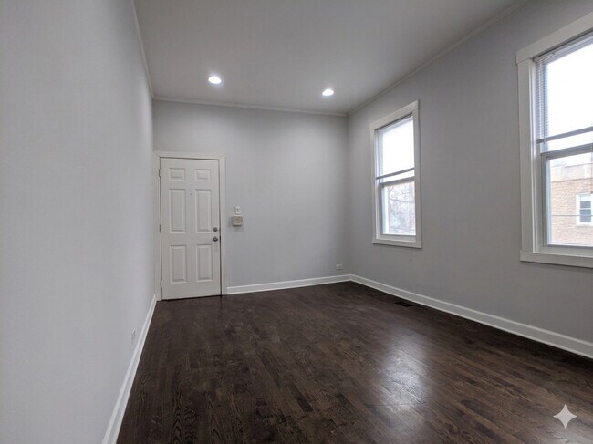 Building Photo - 2257 W Hirsch St