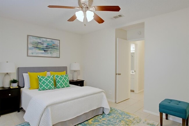 Building Photo - 5808 Emerald Forest Dr