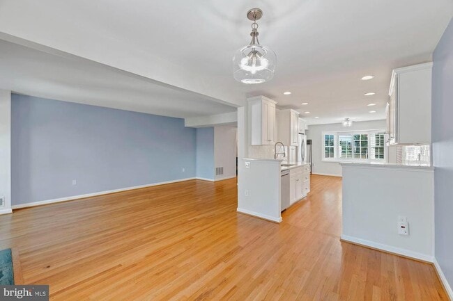 Building Photo - 1028 N Pelham St