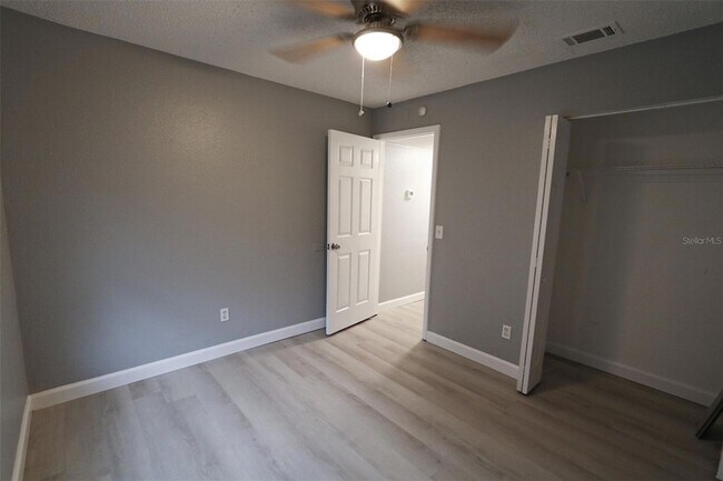 Building Photo - 1810 E 143rd Ave