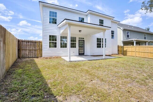 Building Photo - 412 Riley Ln