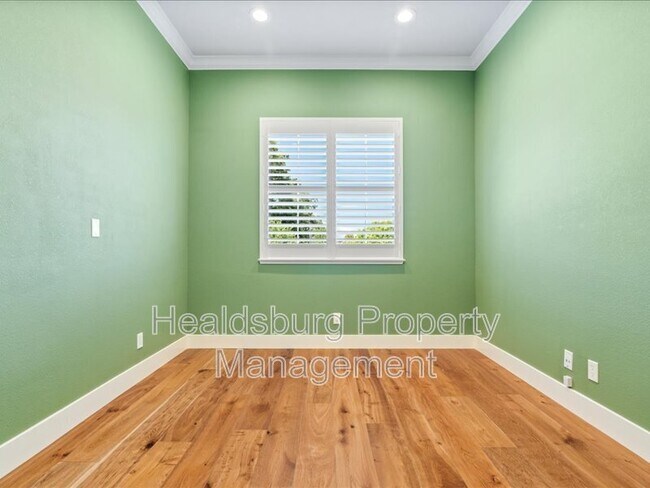 Building Photo - 1168 Mitchell Ln