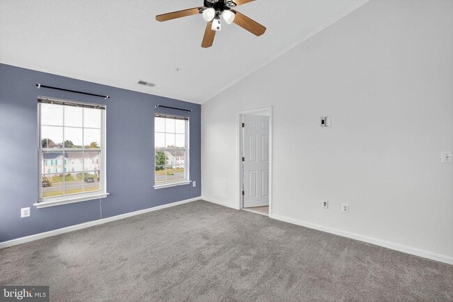 Building Photo - 5015 Leasdale Rd
