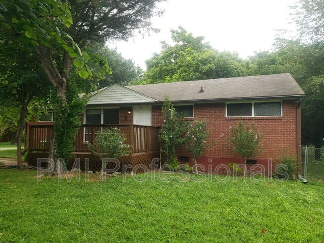 Primary Photo - 1027 Hunt St