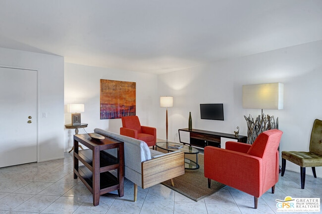 Building Photo - 1552 S Camino Real