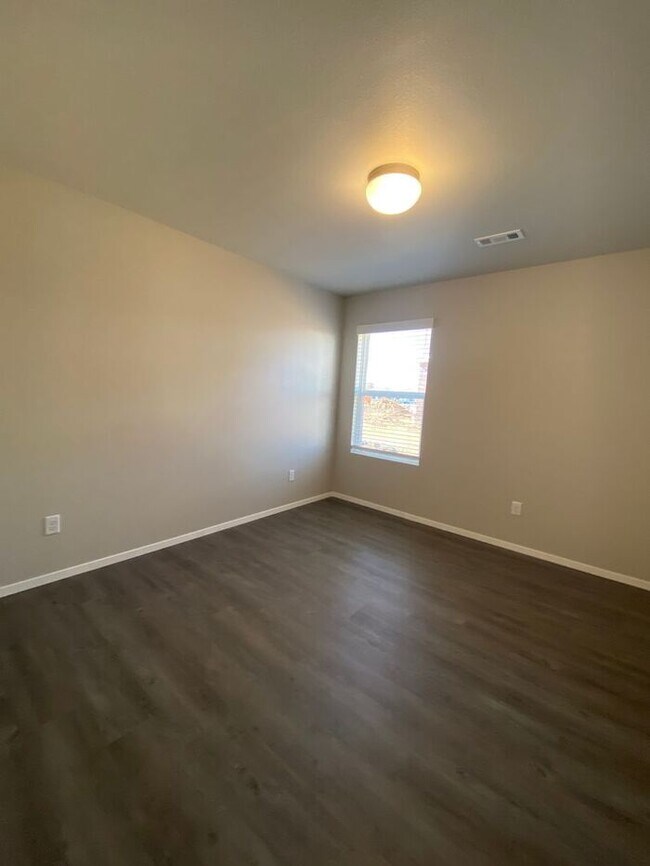 Building Photo - Don't Miss Out! Beautiful 3-Bedroom Duplex with Two-Car Garage & Lawn Care Included