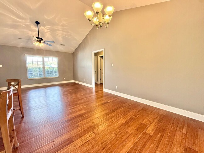 Building Photo - 821 Amburn Meadows Ln