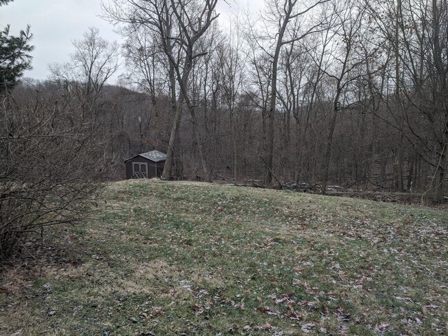 Building Photo - *****Huge 4 bedroom, 3 full bath home FOR ...