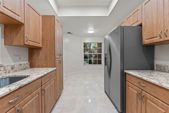 Building Photo - 3058 Overlook Pl