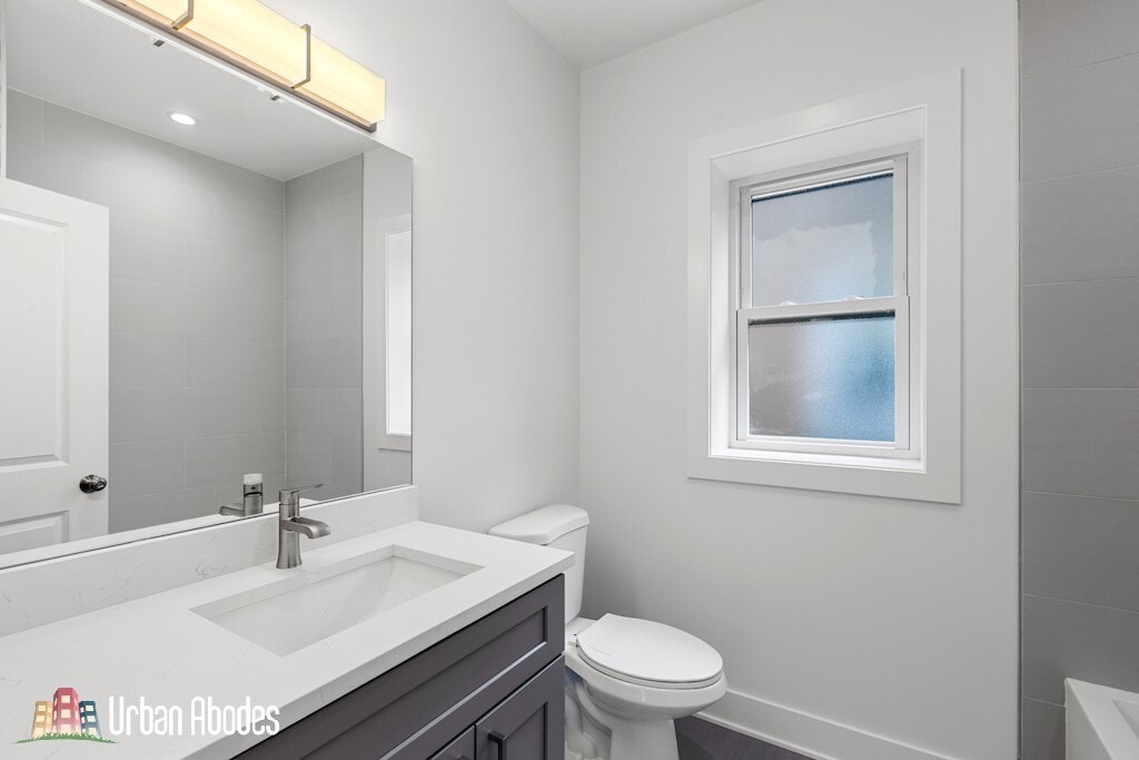 Building Photo - 6423 N Washtenaw Ave