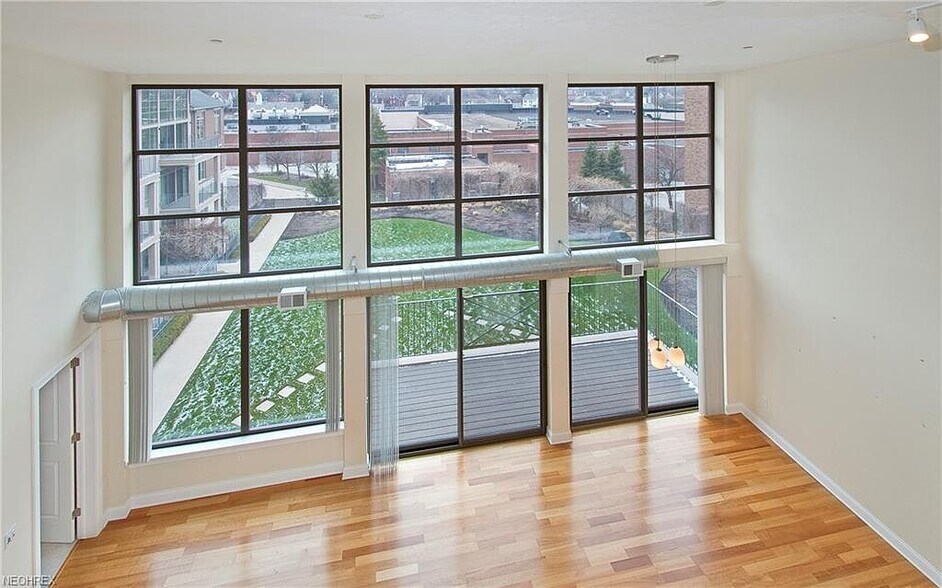 Building Photo - 16800 Van Aken Blvd