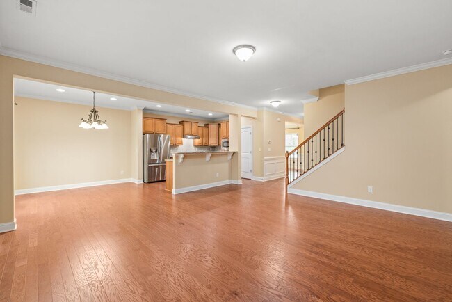 Building Photo - (Coming Soon) 5 Bedroom Brick Home in Matthews!