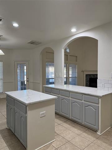 Building Photo - 5817 Mulvane Dr