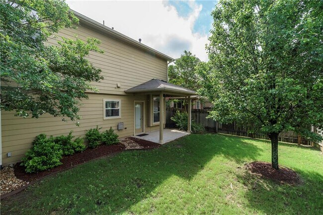 Building Photo - 8528 Harrier Dr