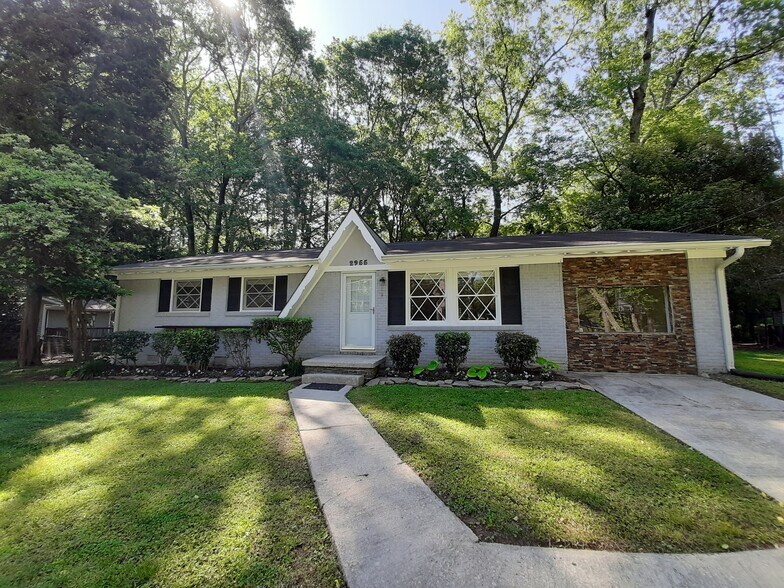 Classic ranch style with open living and updated amenities. - 2955 Fantasy Ln
