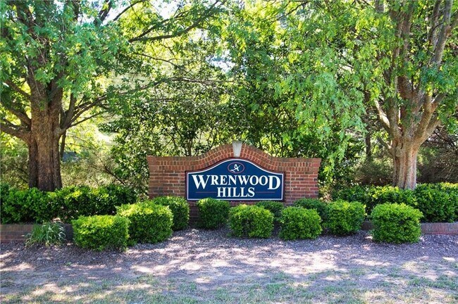 Building Photo - 3292 Shady Valley Ct SW