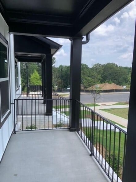 Building Photo - 908 Sweetwater Grove