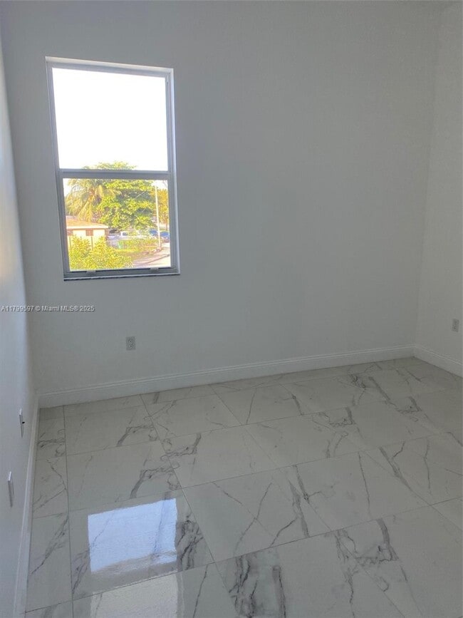 Building Photo - 1482 NW 46th St