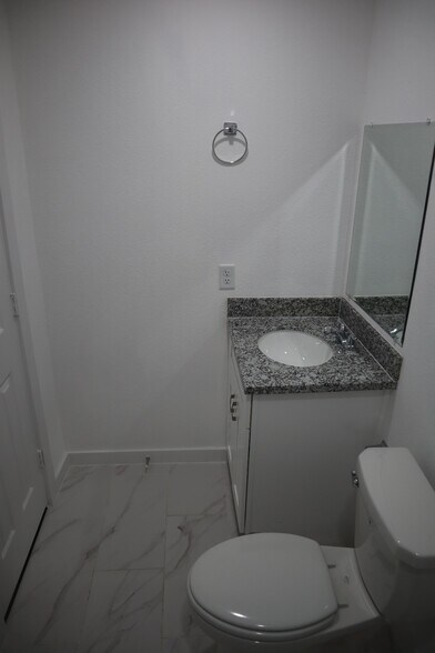 Building Photo - 8228 Linda Vista Rd