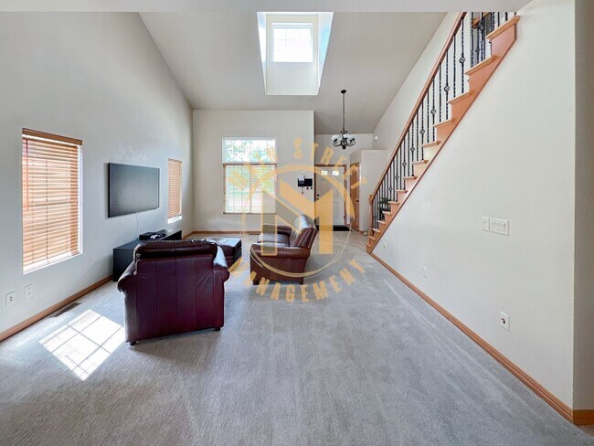 Building Photo - 2662 Cormier Rd