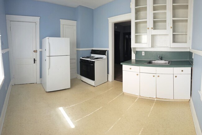 Building Photo - 11301 Florian Ave