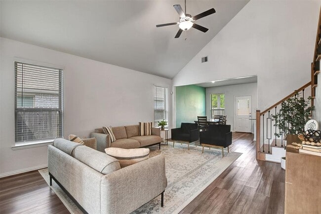 Building Photo - 6251 Briarstone Valley Ln