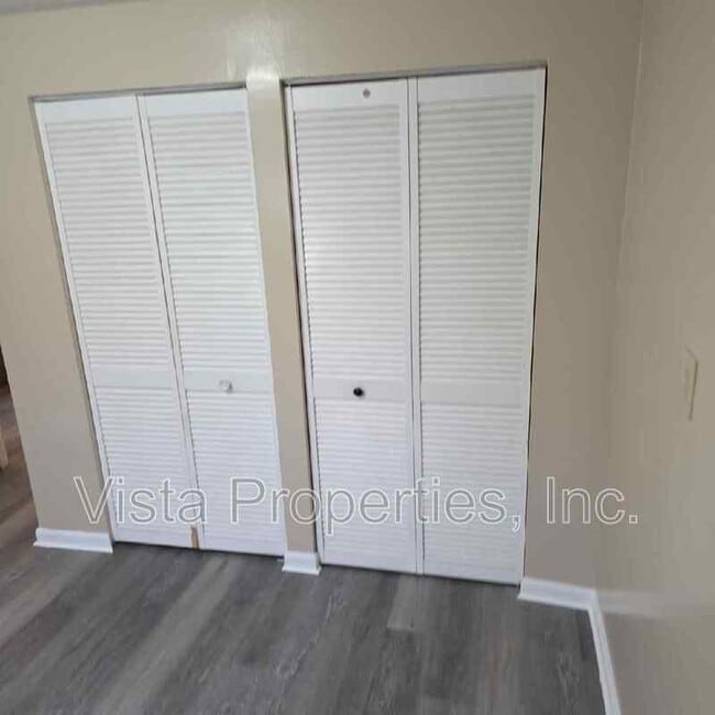 Building Photo - 4902 Saddlebrook Ln