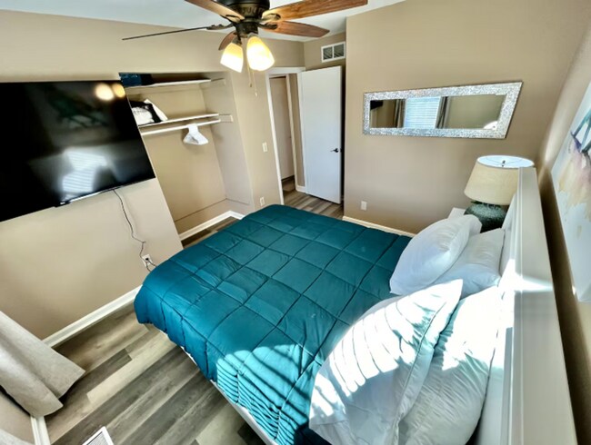 Building Photo - 9695 Whippoorwill Ln