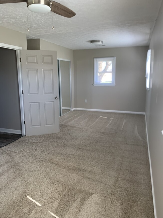 Building Photo - 543 Eden Rd