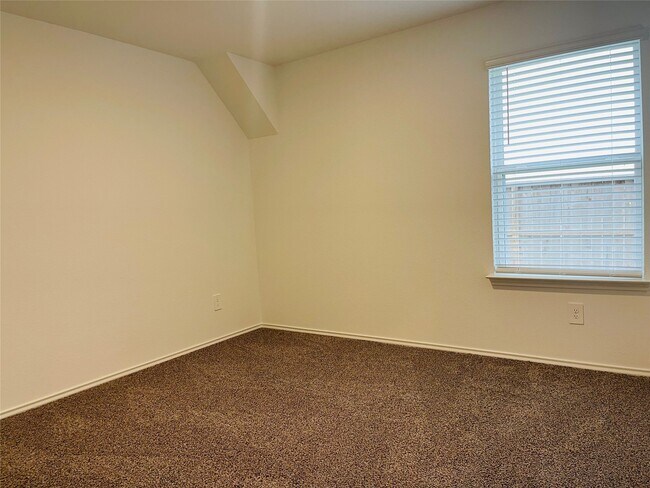 Building Photo - 7515 Audubon Russet Dr