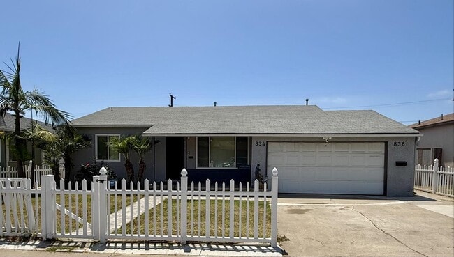 Building Photo - 836 Olive Ave